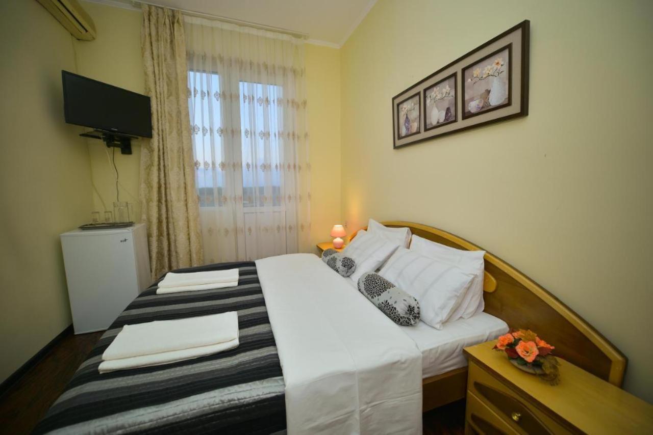 Europa Hotel-Kutaiszi Kültér fotó