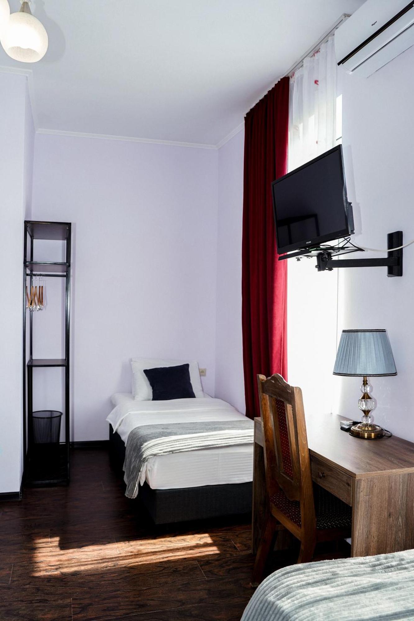 Europa Hotel-Kutaiszi Kültér fotó