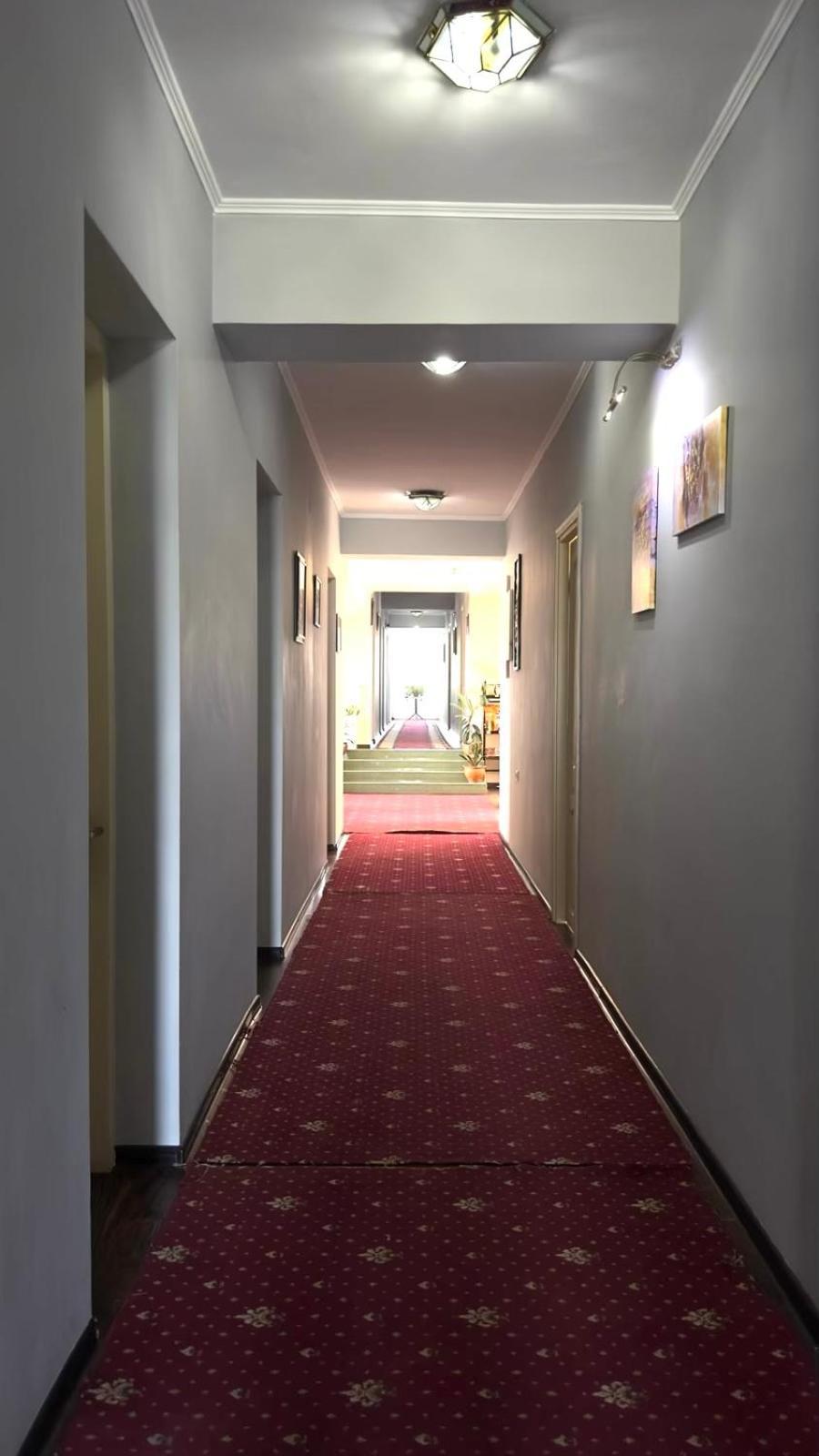Europa Hotel-Kutaiszi Kültér fotó