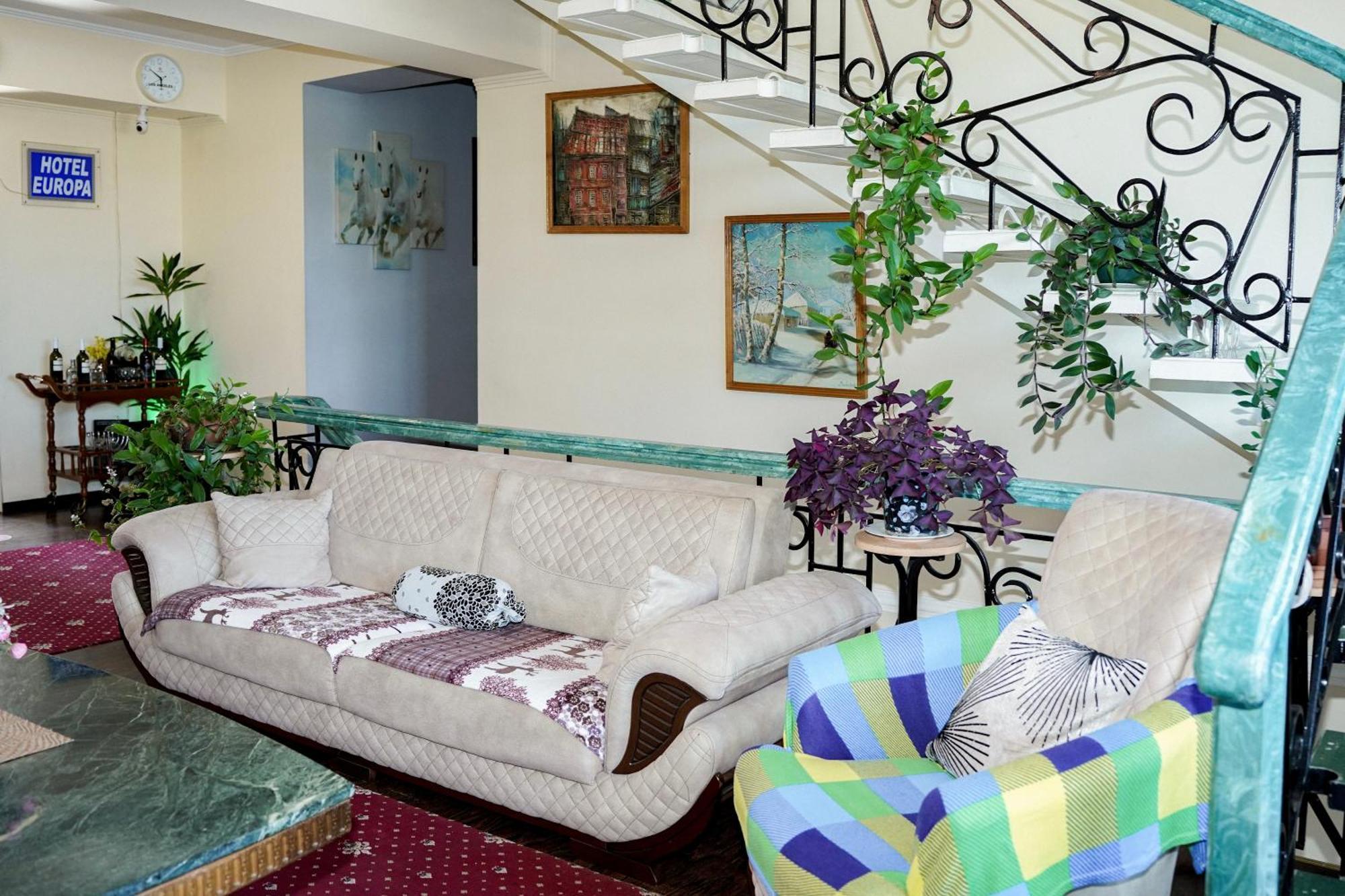 Europa Hotel-Kutaiszi Kültér fotó