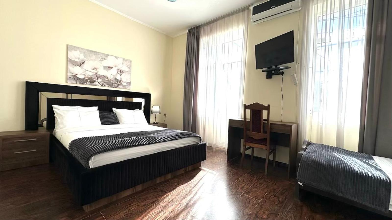 Europa Hotel-Kutaiszi Kültér fotó