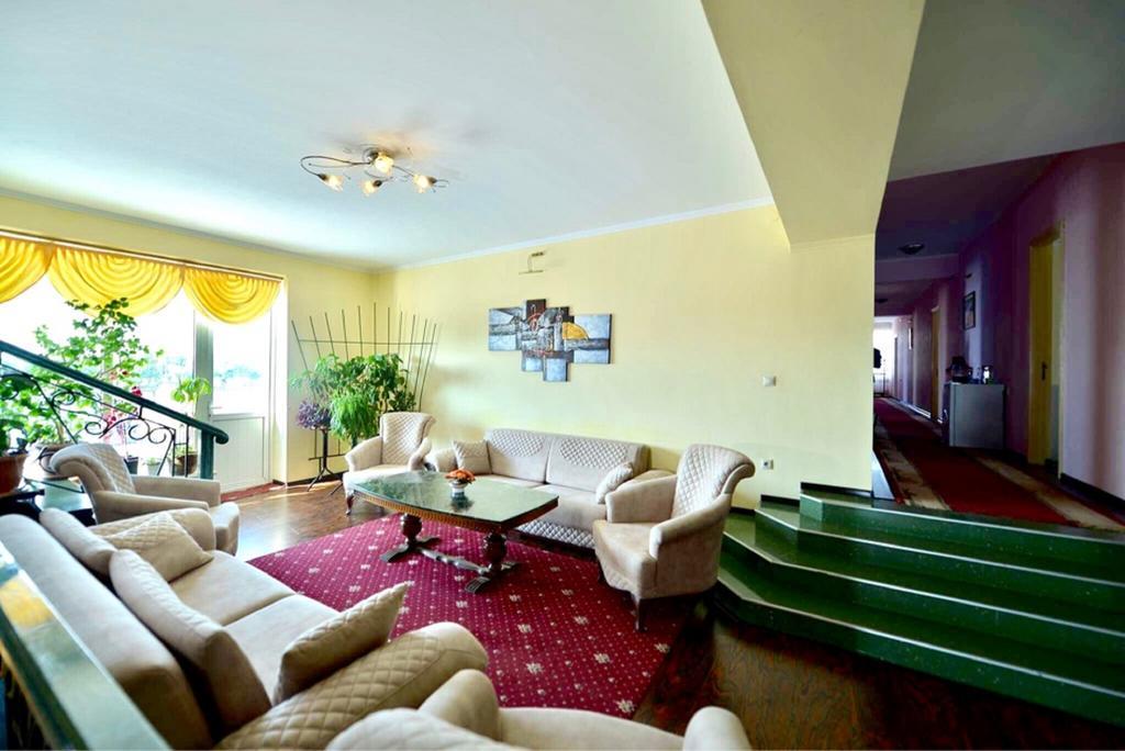 Europa Hotel-Kutaiszi Kültér fotó